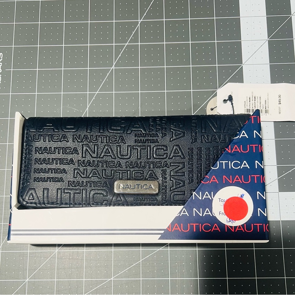 Nautica Money Manager RFID Clutch Wallet.
